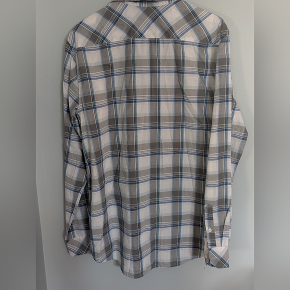 Quiksilver Men's XL Casual Blue‎ and Gray Plaid Button Up Shirt - Picture 5 of 5